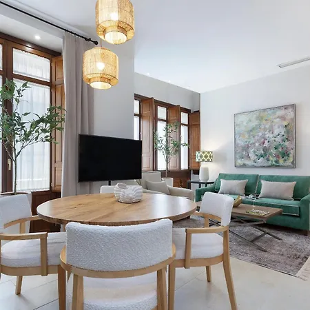 Genteel Templo Apartment