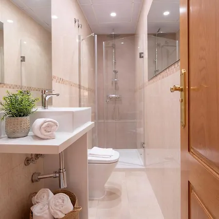 Genteel Templo Apartment